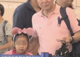 娱乐圈唠嗑吃瓜,揭秘明星幕后故事，一起吃瓜唠嗑！